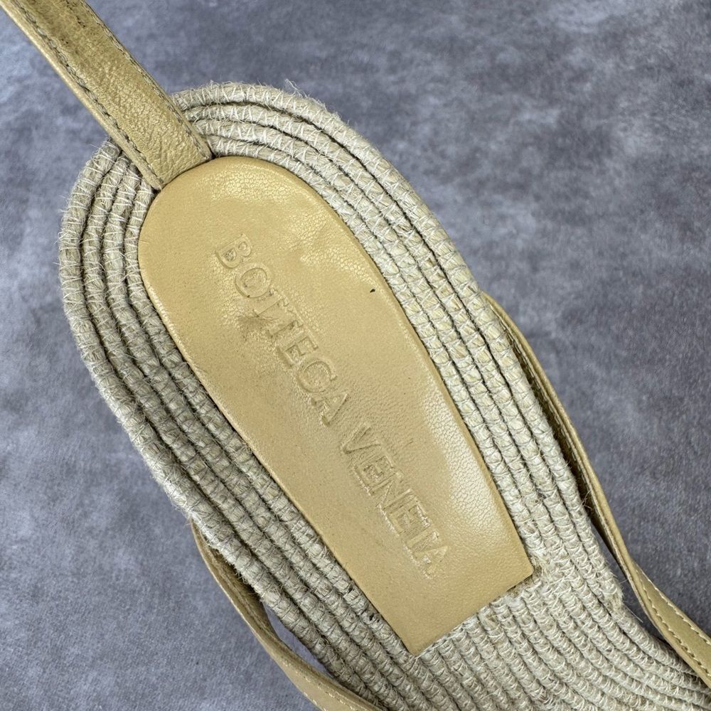 BOTTEGA VENETA - Leather/Jute Strappy Sandals - Size 38 - Picture 11 of 16